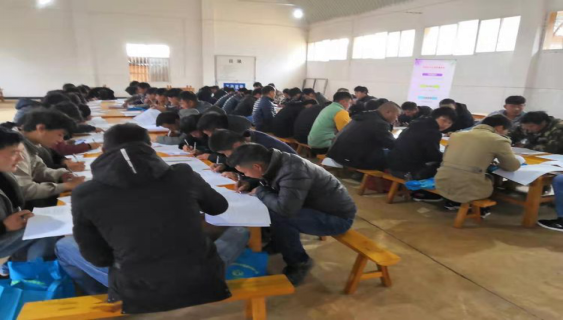 起重装卸机械操作工职业技能培训1.png 起重装卸机械操作工职业技能培训1.png