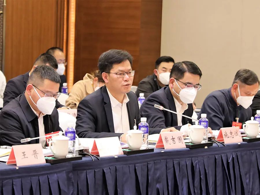 玉溪代表团审议省政府工作报告