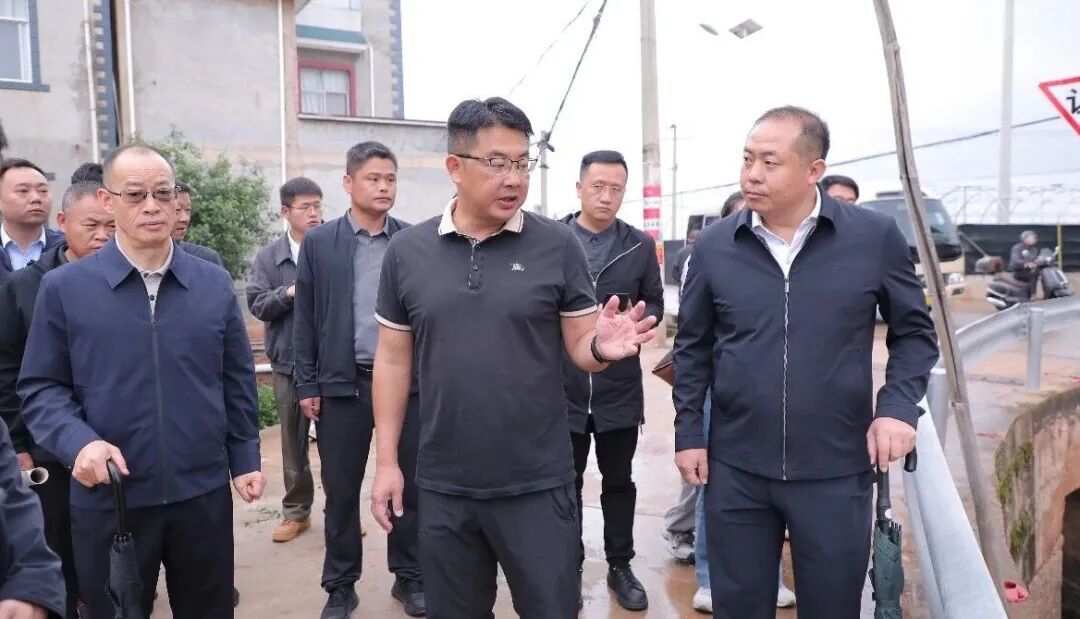 市委书记、市级总河长常成专题调研澄江市河（湖）长制工作