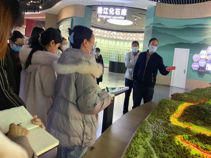 讲解2.png 讲解2.png